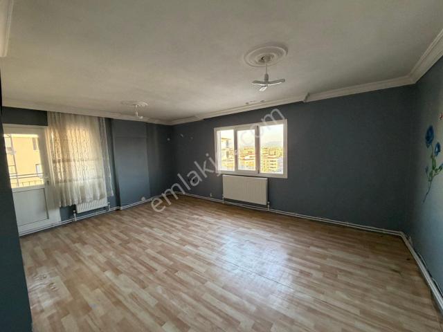 Torbalı Mah Site İçinde İzban Dibinde Kiralık 3+1 Daire