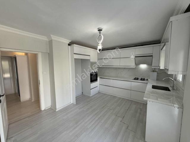 Torbalı Mah. 142m² 3+1 Arakat Kompile Tadilatlı Site İçi Merkez