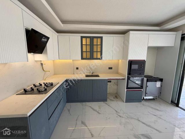 Torbalı Mah. 160m² 3+1 Havuzlu Site Arakat Gözde Konum Lüx Daire
