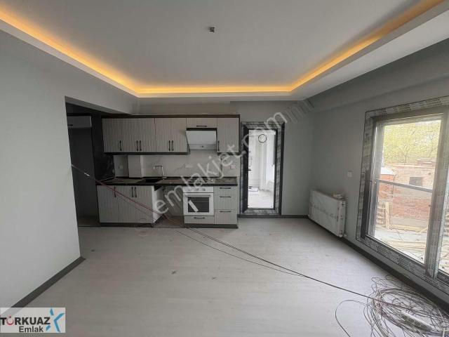 Torbalı Mahallesi Metropolis Bulvarında Fırsat 2+1 Satılık Daire