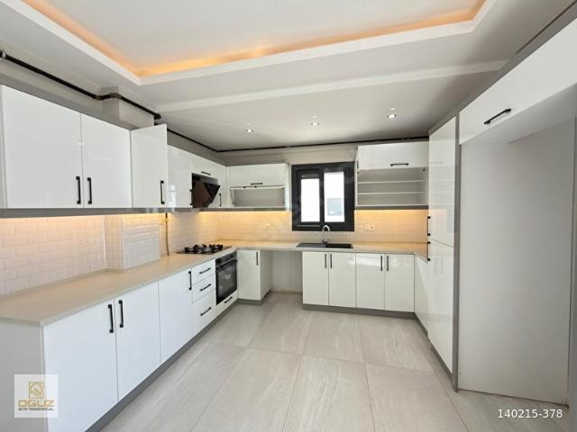 TORBALI MURATBEY DE SATILIK 3+1 DAİRE HAVUZLU SİTE İÇİ 180m