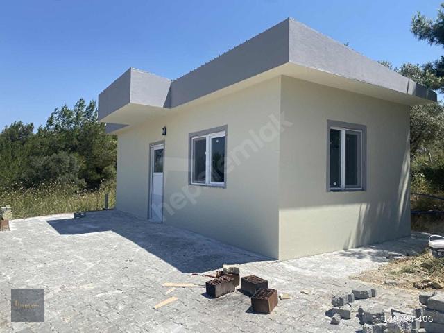 TORBALI ÇAPAKTA SATILIK 180 m BAHÇE SIFIR 40 m PREFABRİK EV