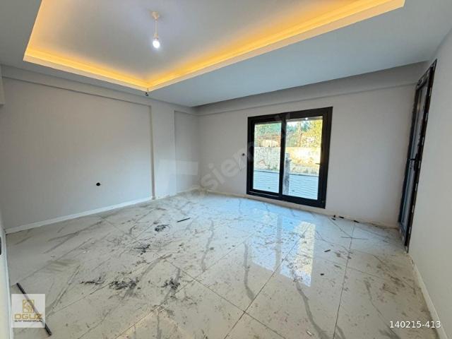 TORBALI TEPEKÖY DE İZBAN DİBİ SATILIK 2+1 DAİRE