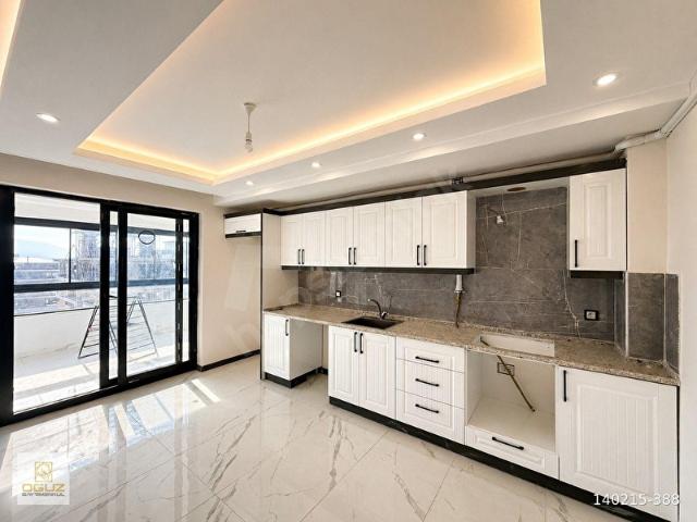 TORBALI YEDİEYLÜLDE 155 m ULTRA LÜKS 3+1 SATILIK DAİRE