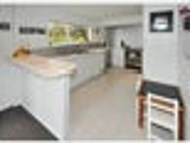 Torbay, 3 bedrooms, $695 pw