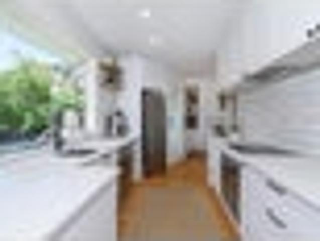 Torbay, 3 bedrooms, $850 pw