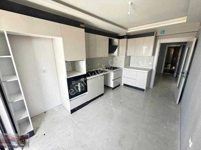 Törekent Mahallesi Katta 2+1 Şerefiyesi Yüksek Sıfır Daire