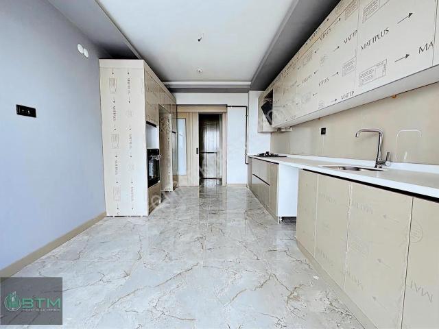 Törekent Neferi'n En Uygun 4+1 Ara Kat Güney Cp. Dairesi