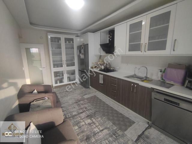 Törekent Seyir Tepe Evlerinde 3+1 Arakat Acil Satılık Daire
