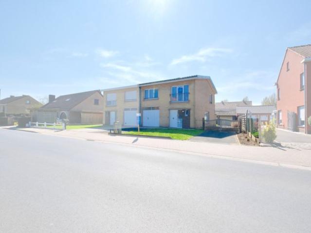 Torhout Instapklare woning met 4 slpks en garage!