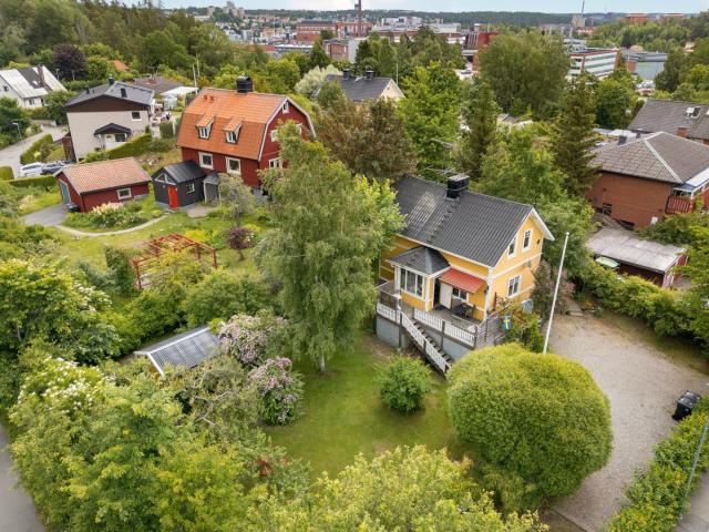Törnrosavägen 6
