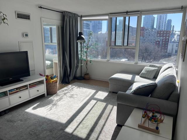 Toronto Furnished Condo for Rent Bright 2 Bed, 2 Bath with Water Views and Solarium