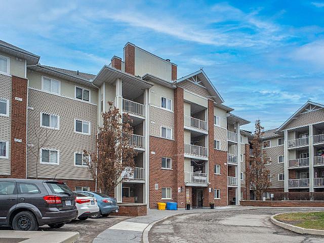 Torontos The Place 1 Bathrooms 3 Bedrooms Finch/middlefield