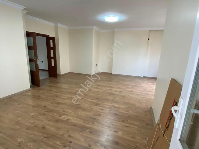 Toros Mahallesi'nde 3+1 Doğalgazlı Kiralık Daire