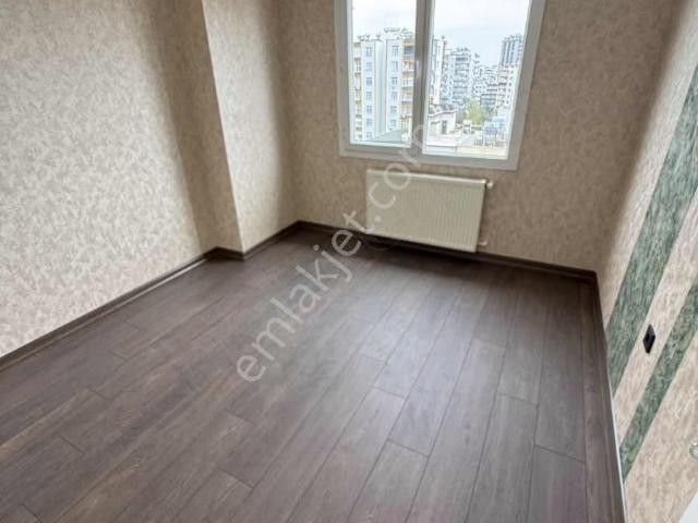 Torosta Herkat Tek Daire Lüks İşçilikli Satıılık 3+1 Daire