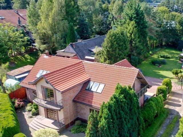 Torowa 6 248 m², Reda