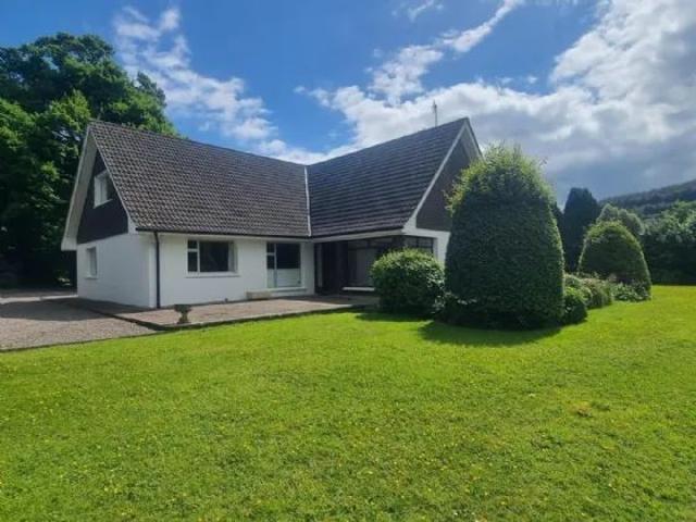 Torr Lodge