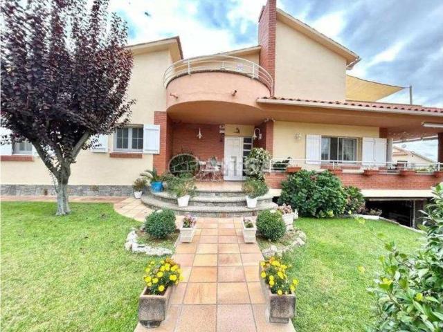 Torre en venta en Cànoves i Samalús