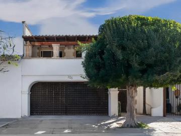 Torreon Jardin Calle Dalias. Entre Av Central y Av Laguna Sur