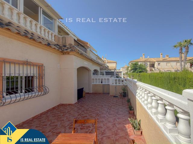 Torreblanca! Espetacular Bungalow con gigantesca terraza en urbanización exclusiva con piscina comunitaria + Parking comunitario