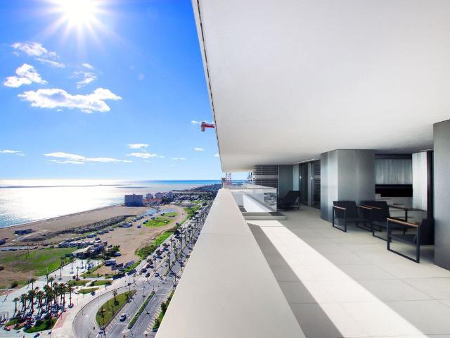 Torres de Málaga, apartamento dúplex en la 18ª planta con pi. 370m² Málaga