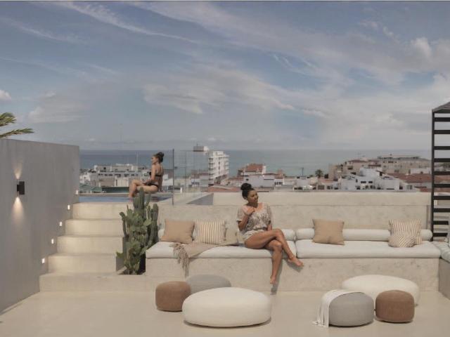 Torrevieja, en la Costa Blanca, es un popular destino turíst. 144m² Torrevieja