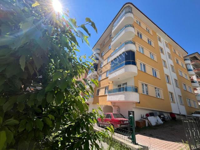 Tosya Yolunda Açık Mutfaklı Kiralık 2+1 Daire
