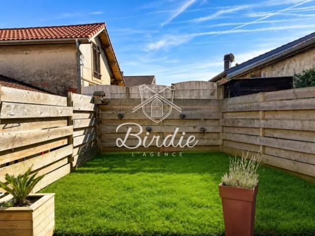 Tosse en plein centre ville: Appartement de 77m2 en duplex avec jardin