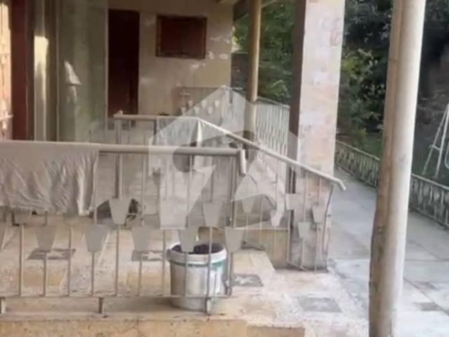 Total Land 3 Kanal 18.5 Marla House For Sale