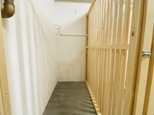 Total renovierte 2.5 Zimmer mit Balkon und Kellerabteil 1013