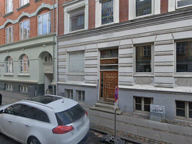 Totalrenoveret 2 værelses lejlighed i Aalborg Centrum