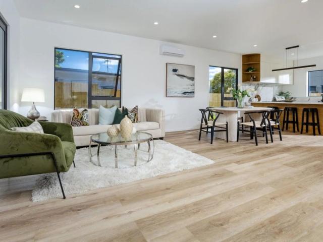 totara vale, 4 bedrooms