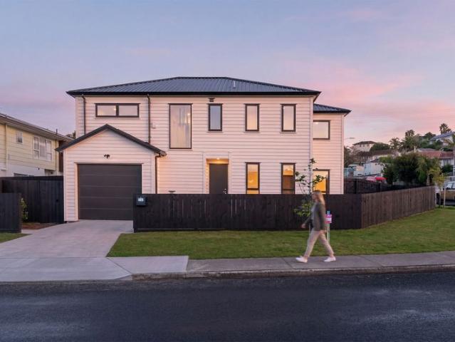 totara vale, 5 bedrooms