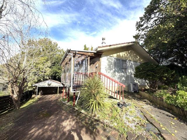 totara vale, 5 bedrooms