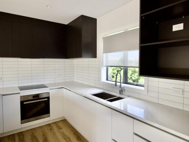 totara vale, 3 bedrooms