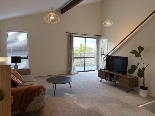 Totara Vale, 3 bedrooms