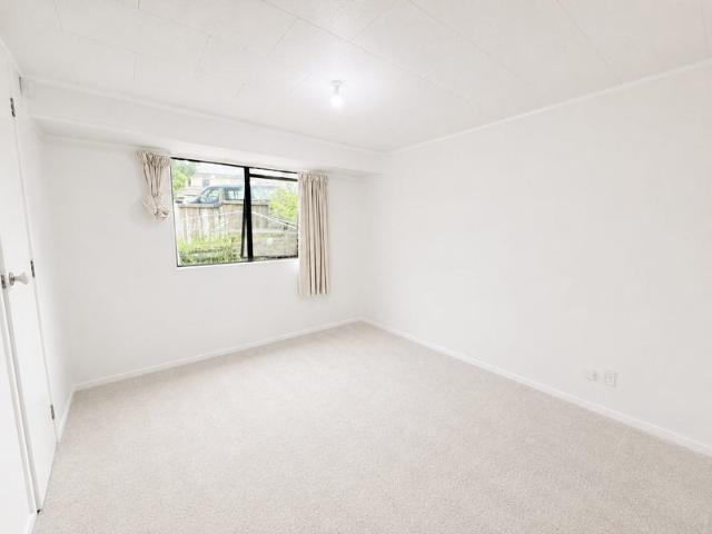 totara vale, 3 bedrooms