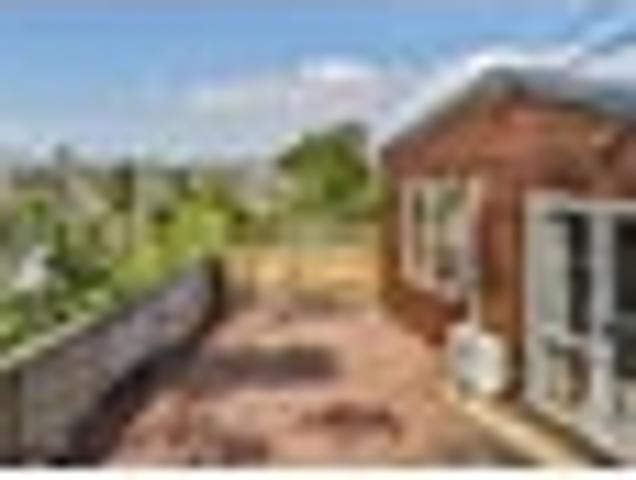 Totara Vale, 3 bedrooms, $680 pw