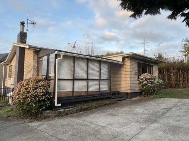 totara vale, 3 bedrooms