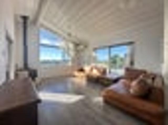 Totara Vale, 3 bedrooms, $750 pw