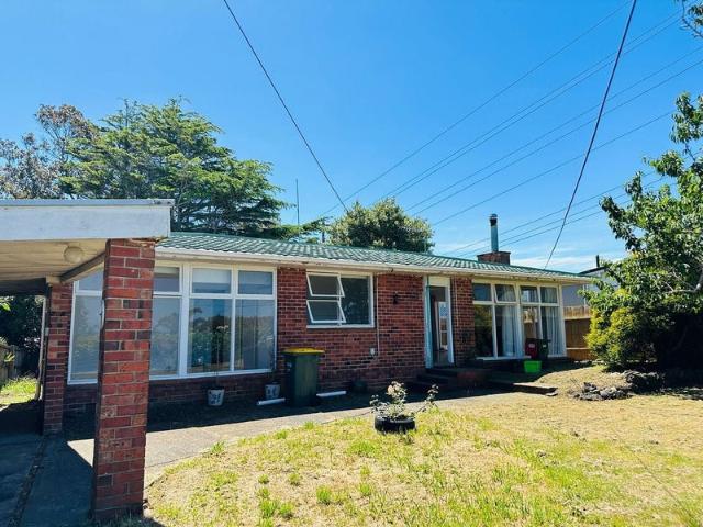totara vale, 3 bedrooms