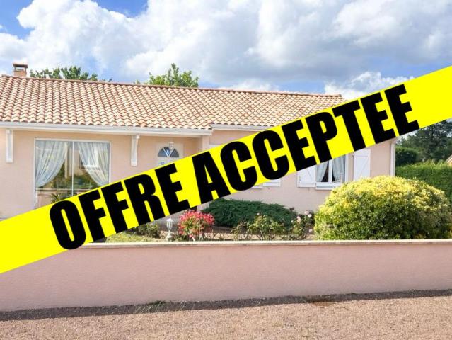 Tout proche de Saint André de Cubzac à Marsas Maison contemporaine soigneusement entretenue 5 pièce s 96 m² habitables sur terrain d'environ 1230 m² clos Dépendances Terrain paysagé et arboré Piscinable