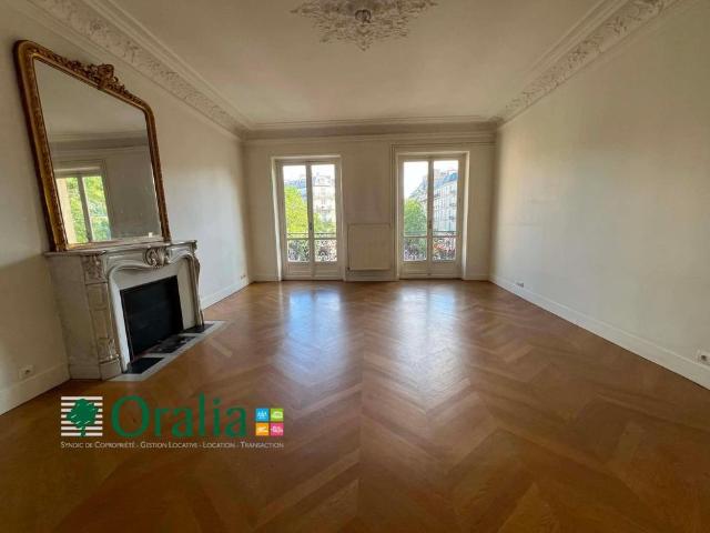 Tout savoir sur cet appartement à Paris 10ème