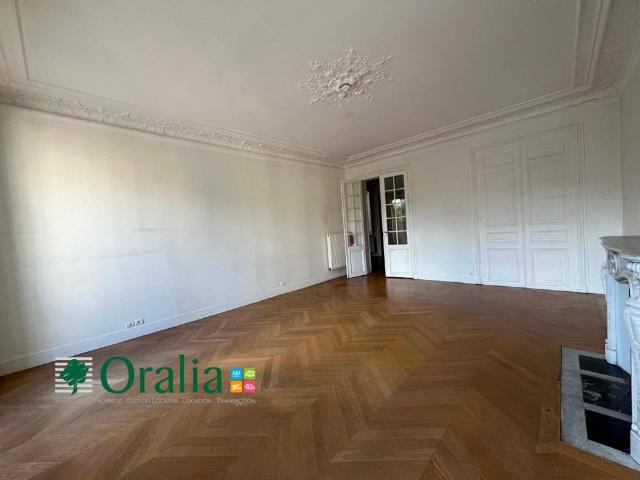 Tout savoir sur cet appartement à Paris 10ème