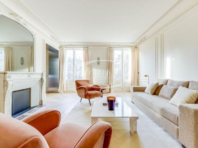 Tout savoir sur cet appartement à Paris 16ème