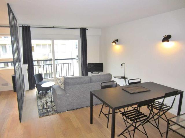 Tout savoir sur cet appartement à Paris 7ème