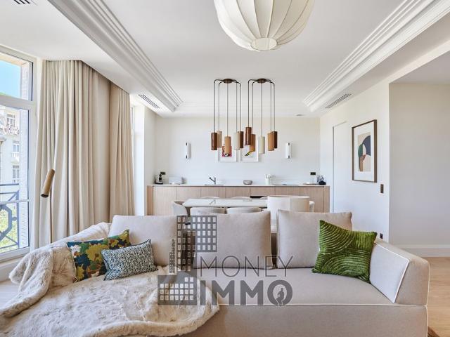 Tout savoir sur cet appartement à Paris 7ème