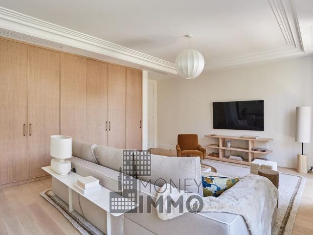 Tout savoir sur cet appartement à Paris 7ème