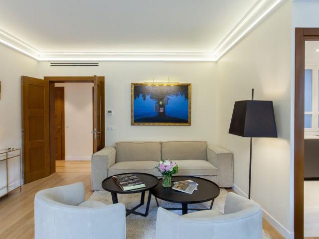 Tout savoir sur cet appartement à Paris 8ème
