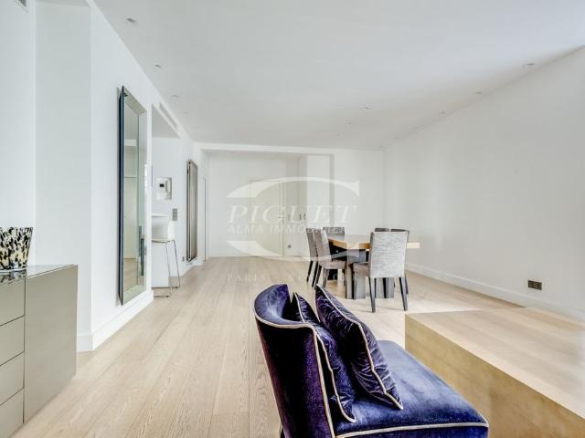 Tout savoir sur cet appartement à Paris 8ème